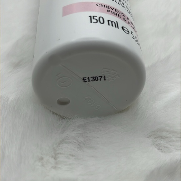 Christophe Robin Instant Volumizing Leave-In Hair Mist with Rose Water - Picture 3 of 3